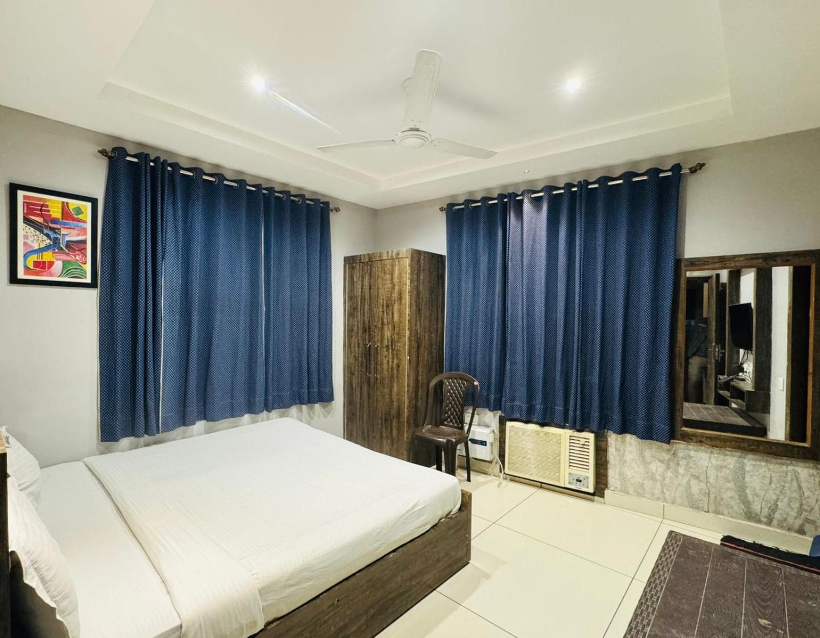 Hotel Pearl Inn Rudrapur Exteriér fotografie